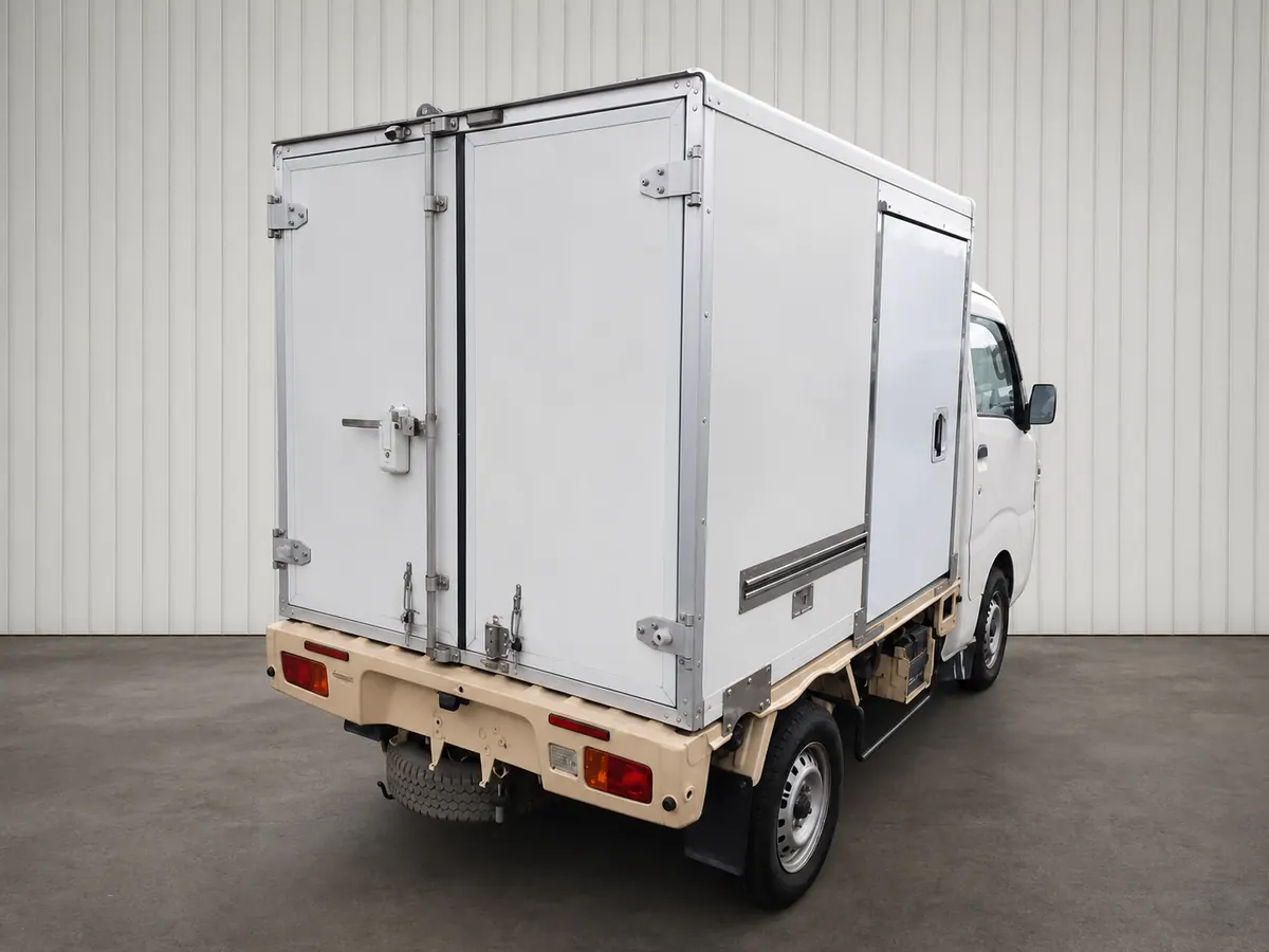 Rear view of 2019 Daihatsu Hijet S500P refrigerated box truck