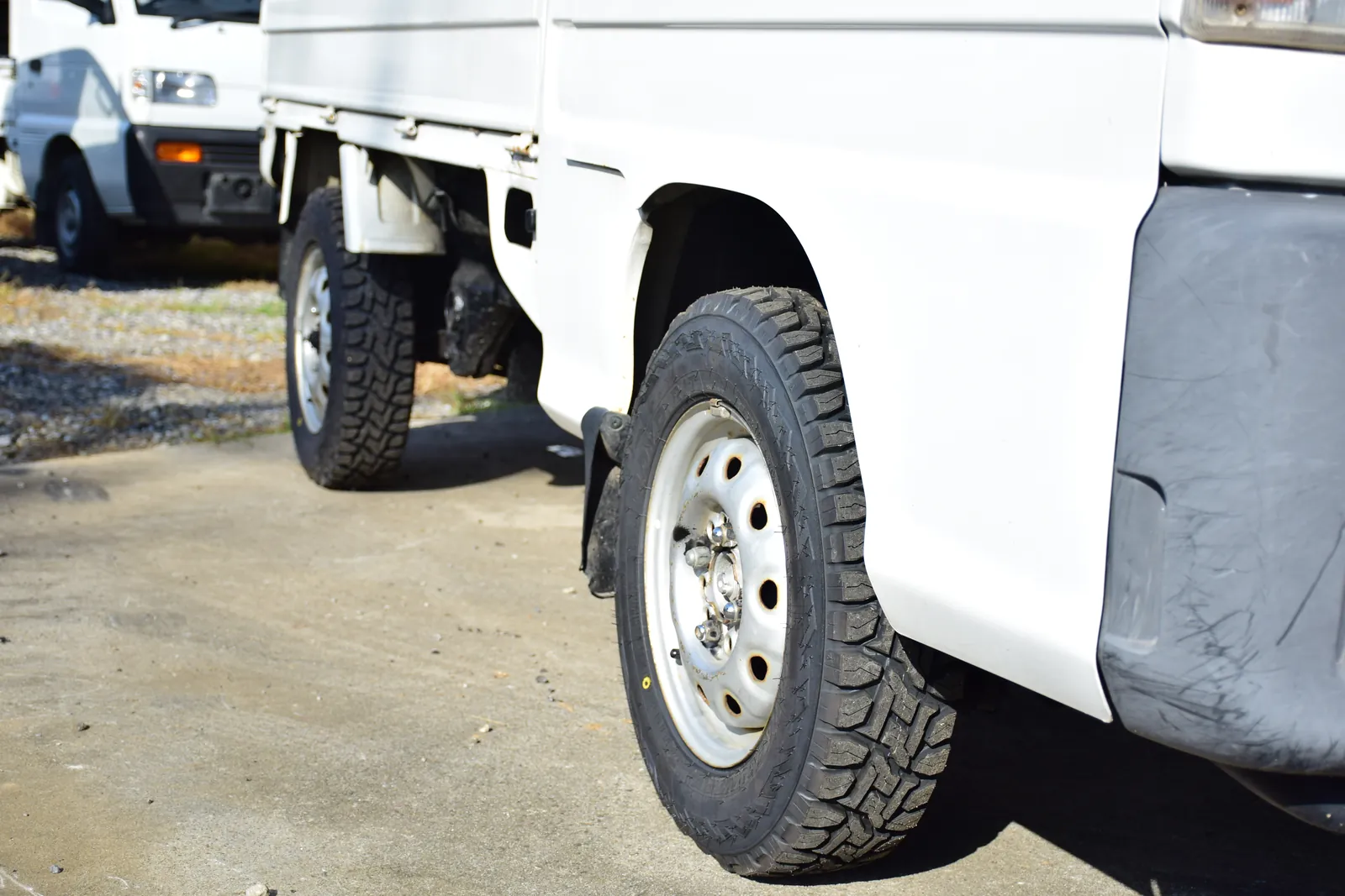 New Toyo Open Country tire fitted to a Subaru Sambar kei truck