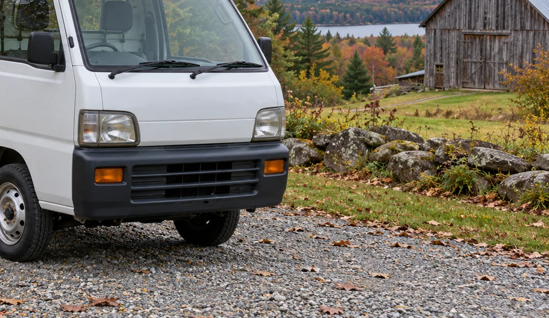 Plain kei pickup exterior, bed and tires for Maine private-property buying checks